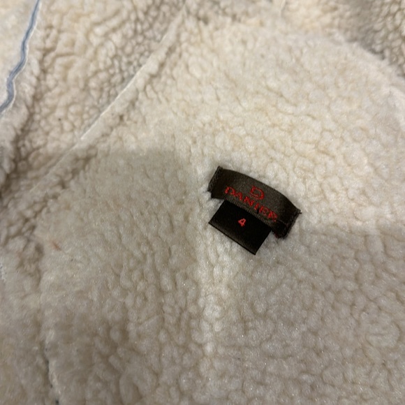 Danier leather jacket size 4 - Picture 4 of 6